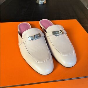 (SOLD) Hermes Kelly oz mule
